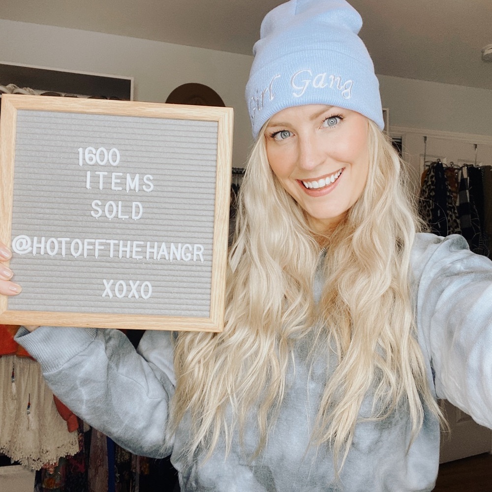 Meet your Seller 🌻 - Picture 7 of 14